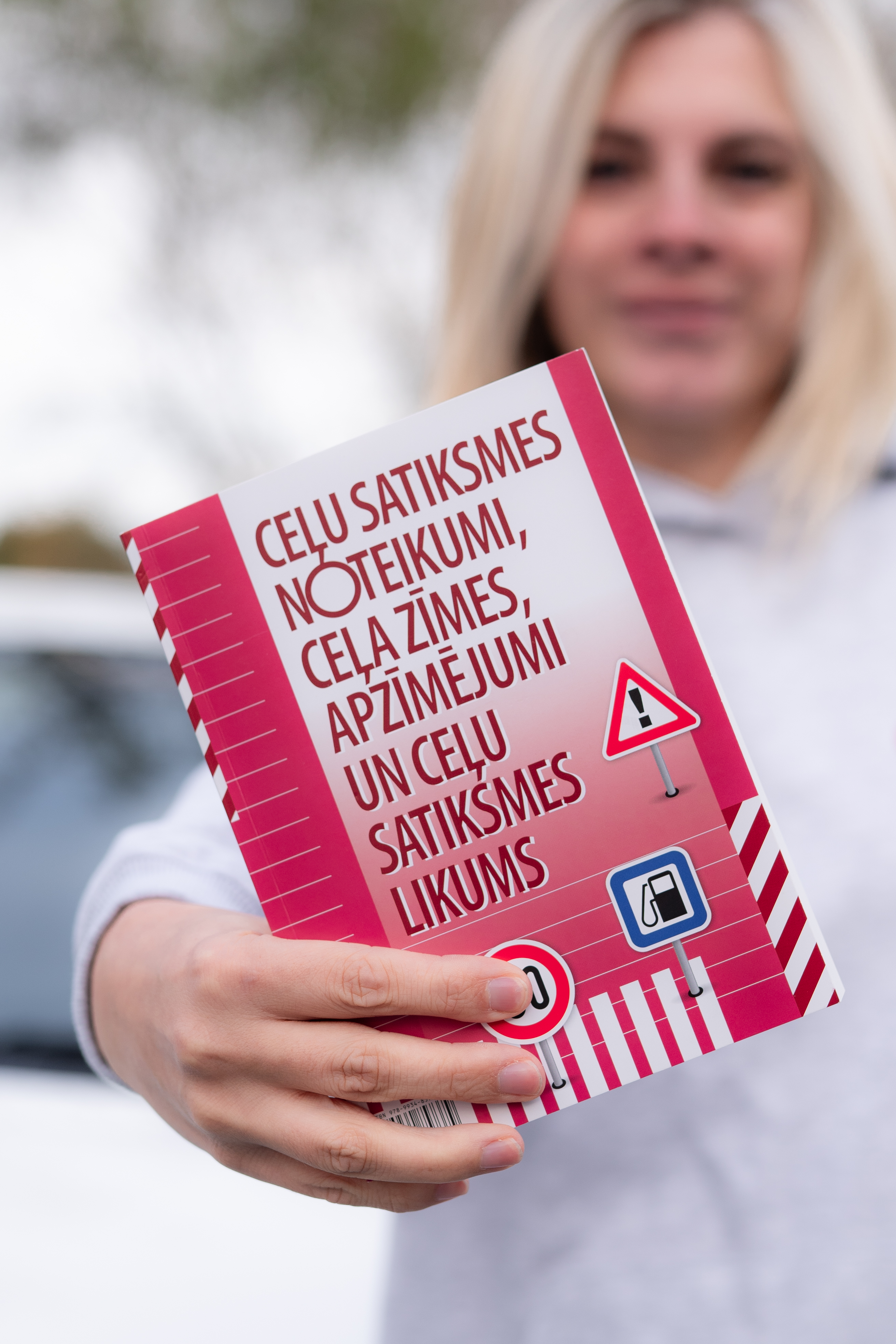 B kategorijas teorija