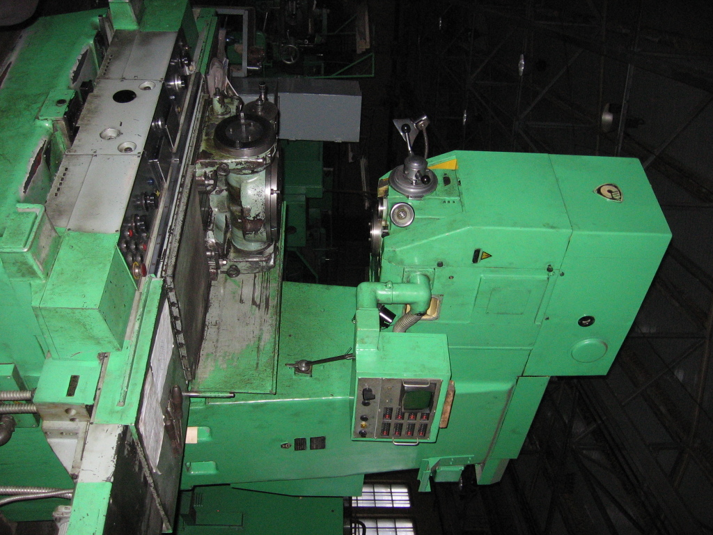 Plakano detaļu slīpēšana