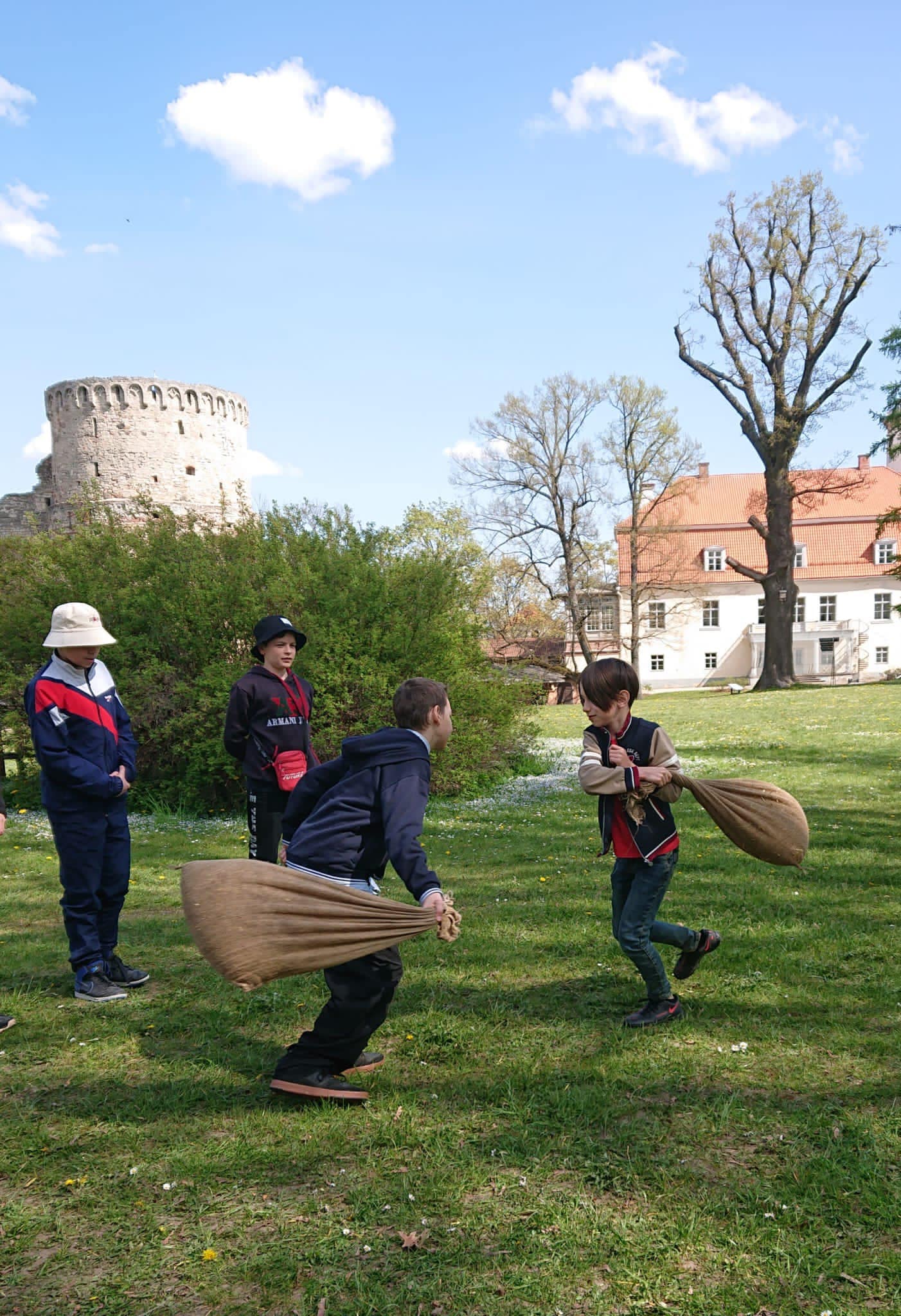 Attīstošās spēles