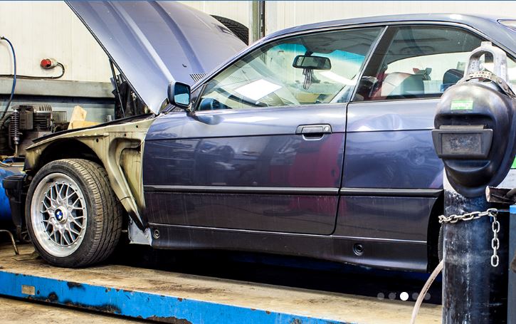 Par autoservisu