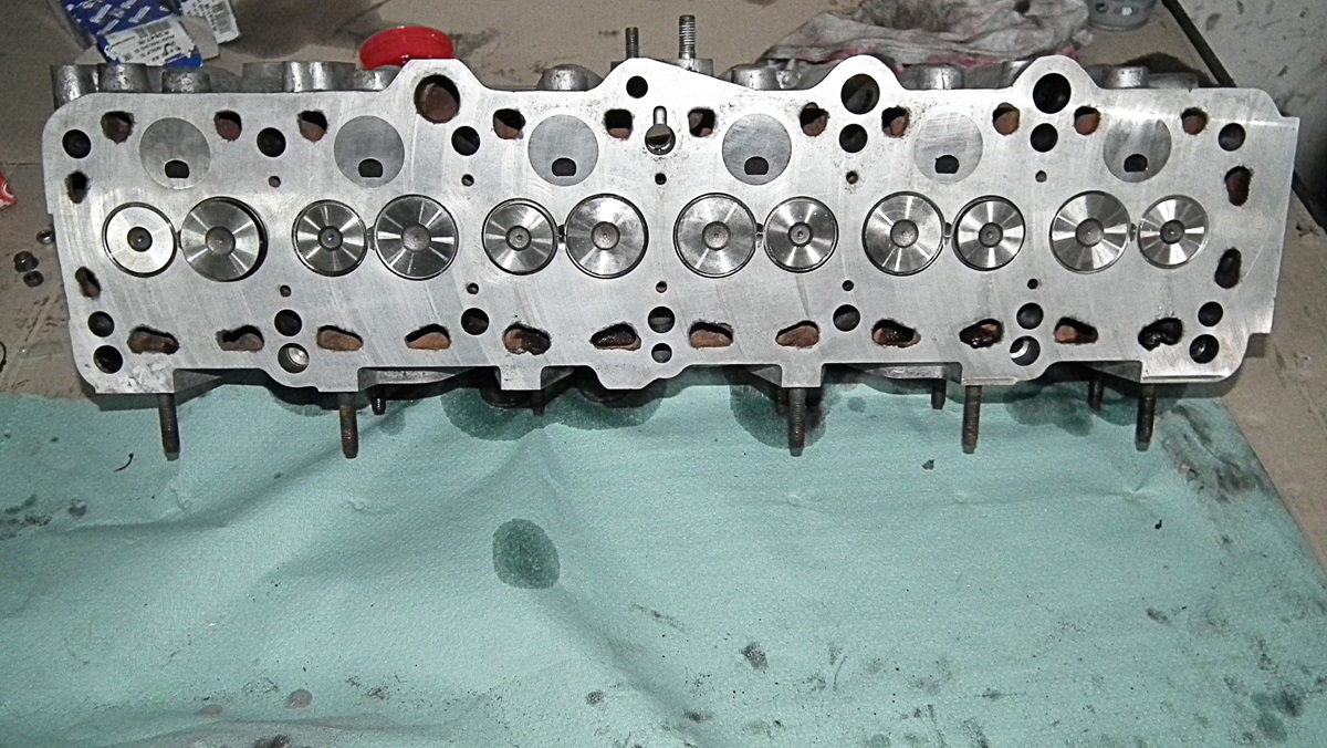 MOTORA GALVAS REMONTS PĻAVNIEKOS