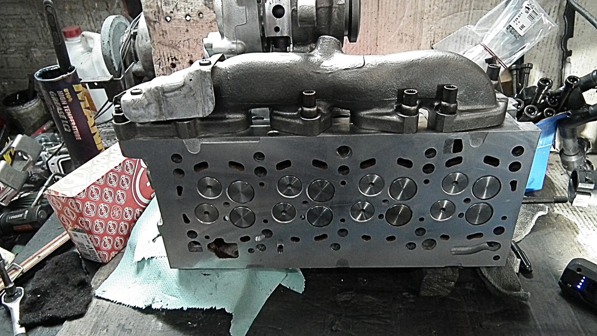 AUDI MOTORA REMONTS PĻAVNIEKOS