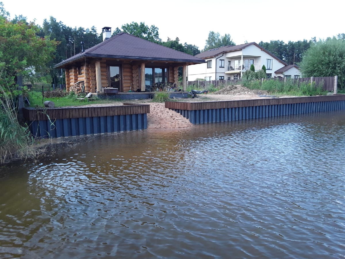 Ūdenstilpņu rakšana un krasta līnijas nostiprināšana