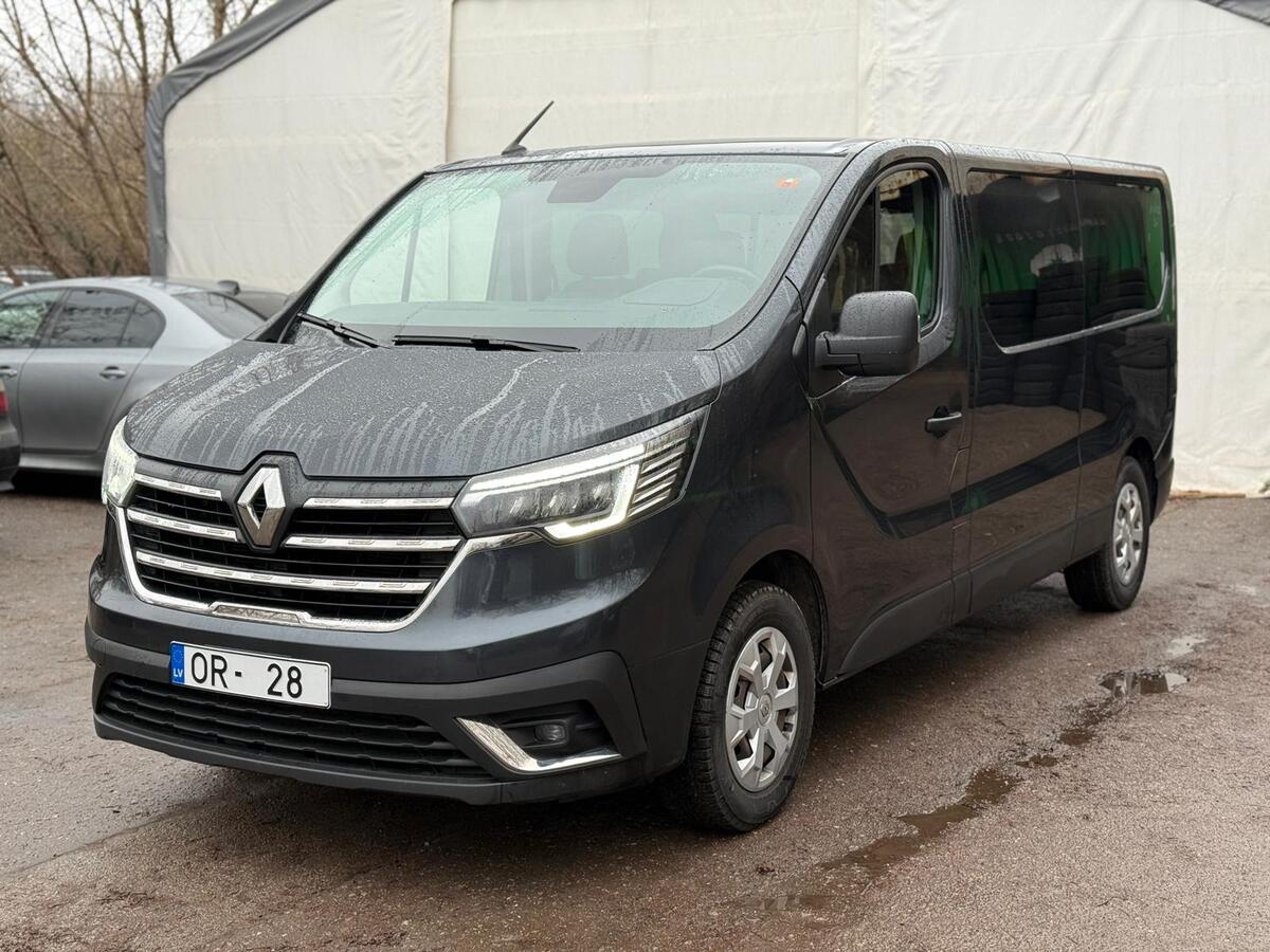Mikroautobuss pasažieriem