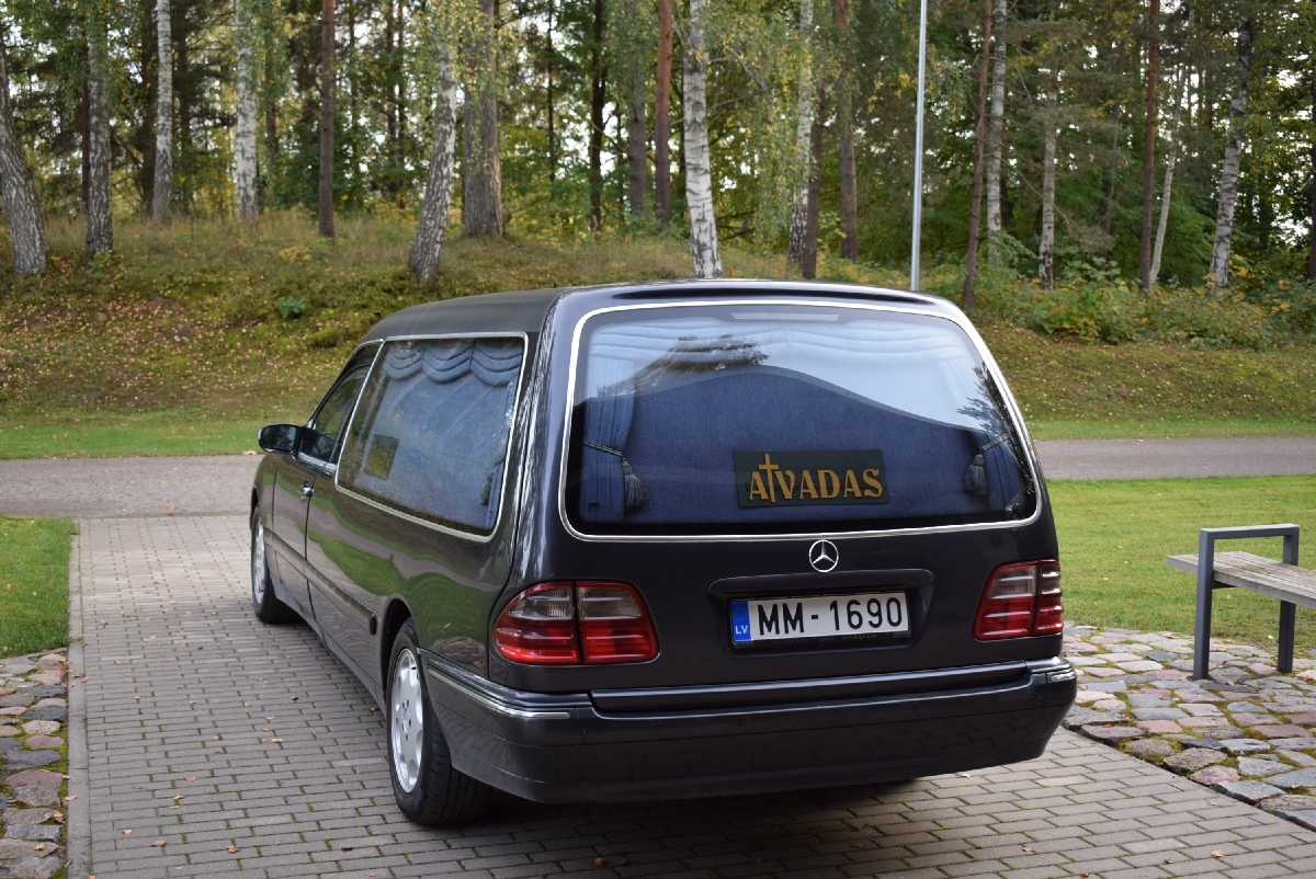 Apbedīšanas birojs Atvadas