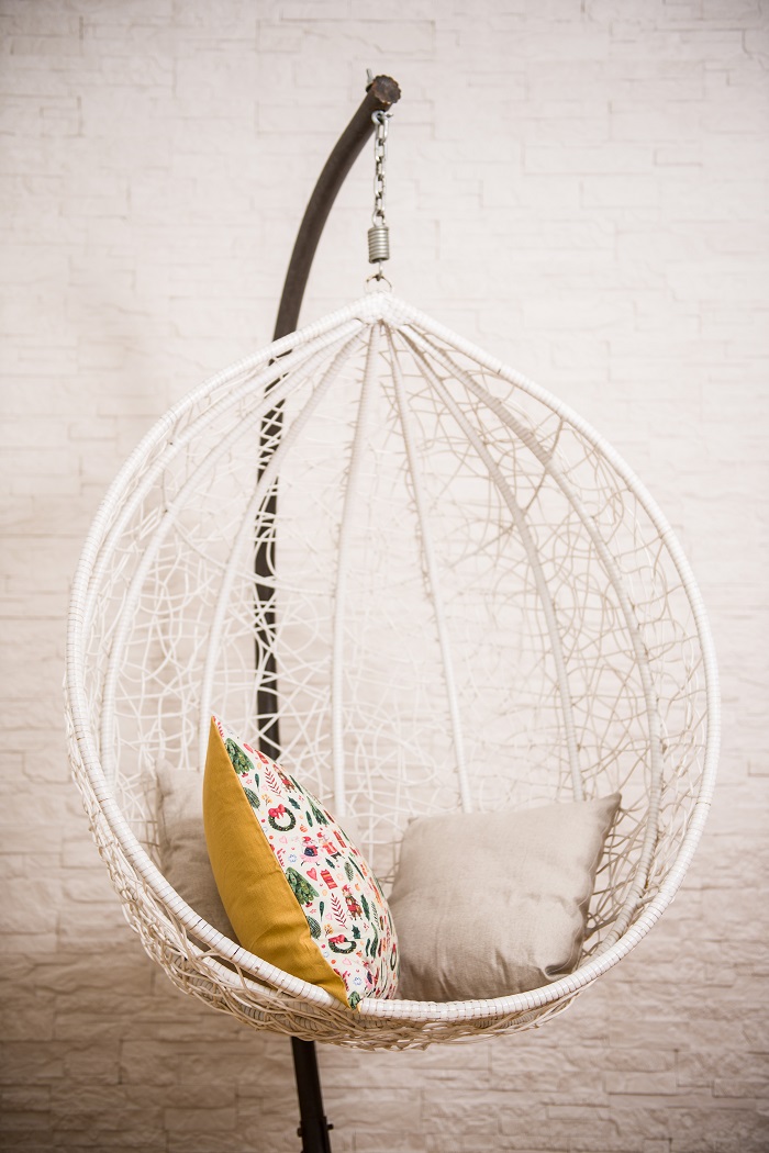 Dekoratīvs spilvens 45x45 ar rāvējslēdzēju.