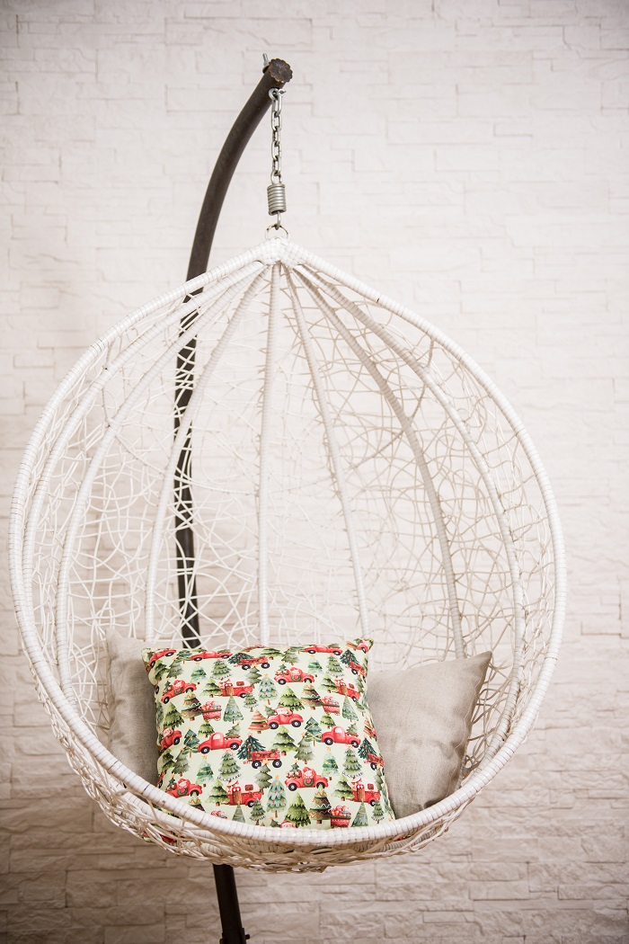 Dekoratīvs spilvens 45x45 ar slēdzēju.