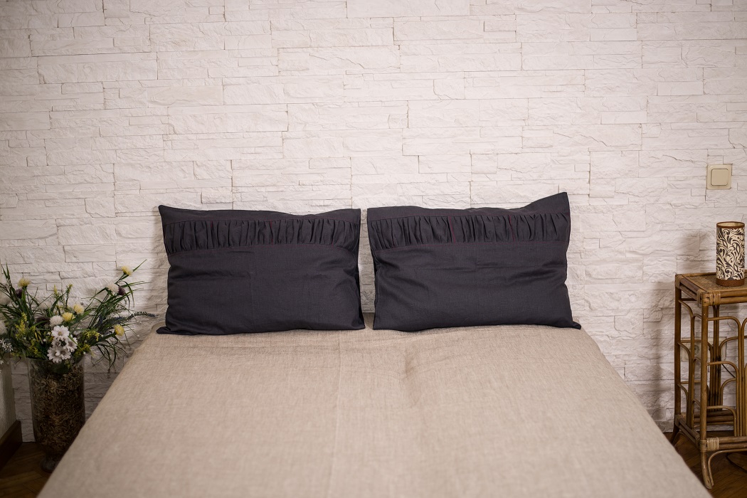 Komplekts - 2 gb spilvendrānas