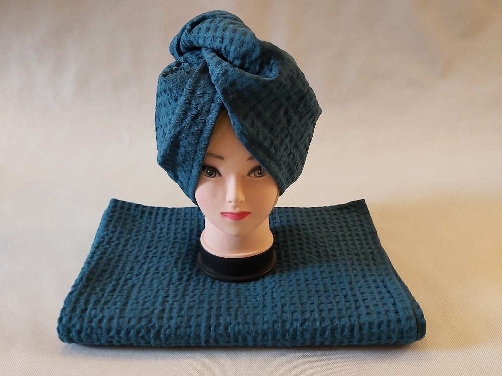 Lina pirts cepures un dvieļi