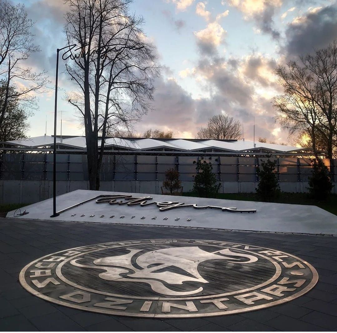 Radoši dizainētie elementi, kas piedāvā unikālus un personalizētus risinājumus.