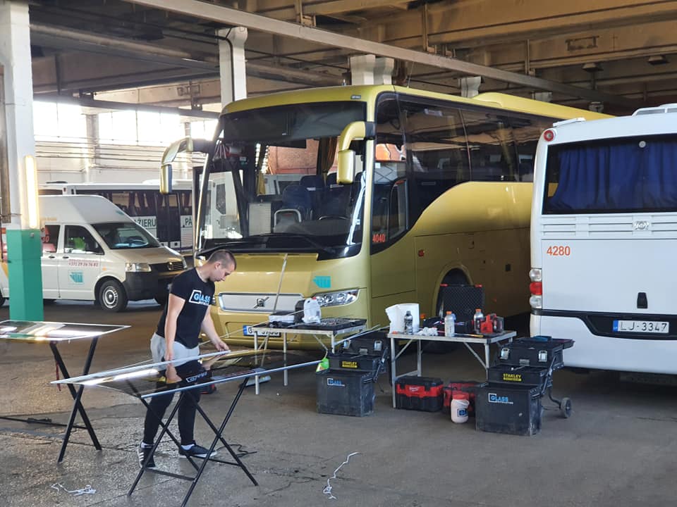 Stikli autobusiem