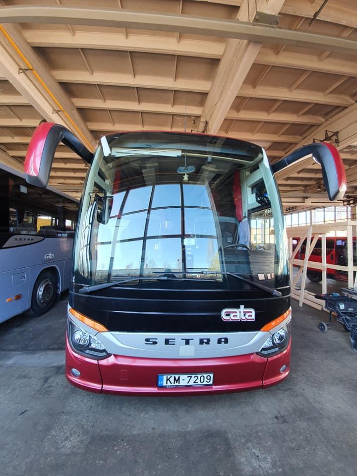 Autobusu stikli