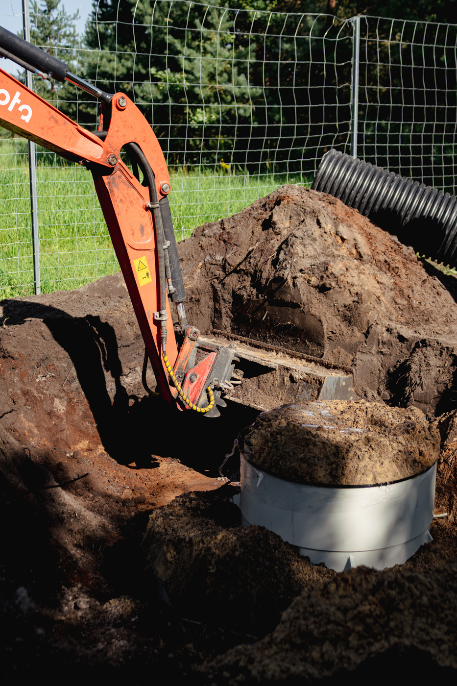 Bioloģiskās kanalizācijas tvertnes, septiķi, ūdens apgāde