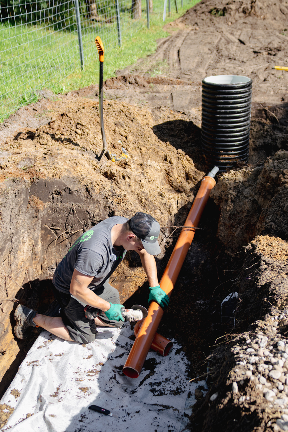 Bioloģiskās kanalizācijas tvertnes, septiķi, ūdens apgāde