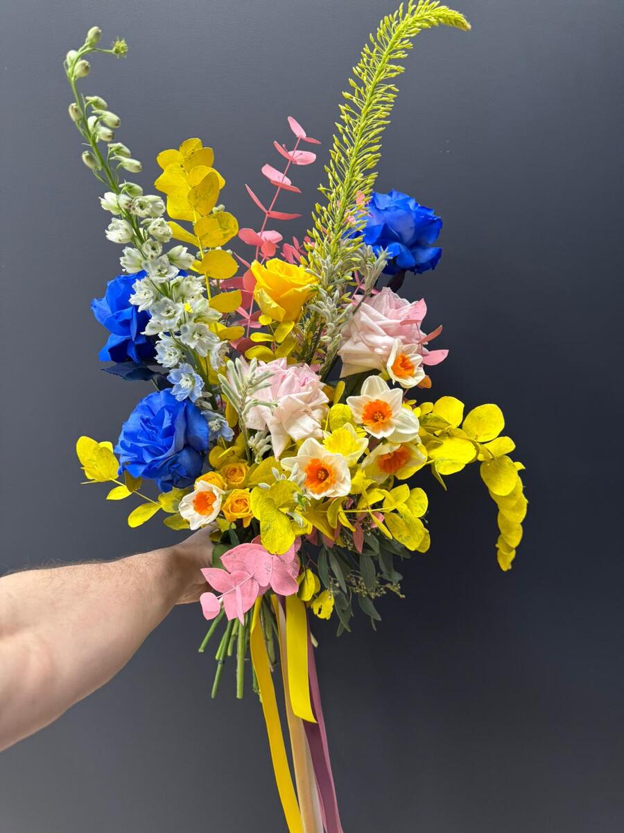 ziedu pušķi svētkiem