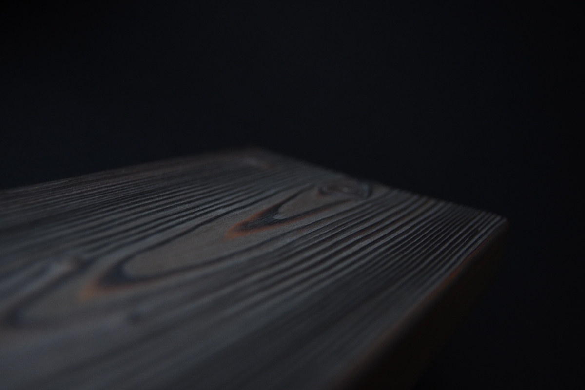 Dedzināta/krāsota lapegle