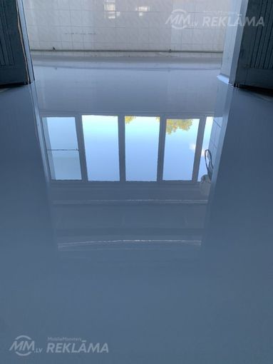 Grīdas krāsošana un lakošana