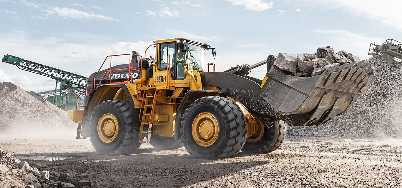 VOLVO traktoru rezerves daļas