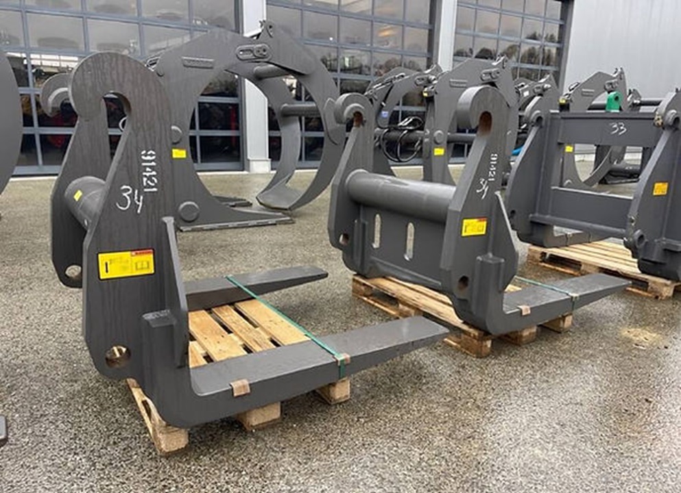 VOLVO industriālās tehnikas papildaprīkojums