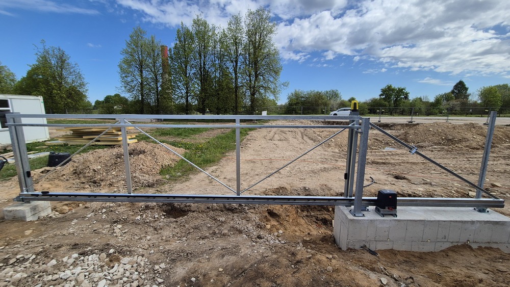 Teritorijas bīdāmie varti