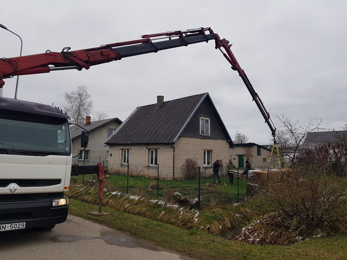 auto krāna (23m) pakalpojumi