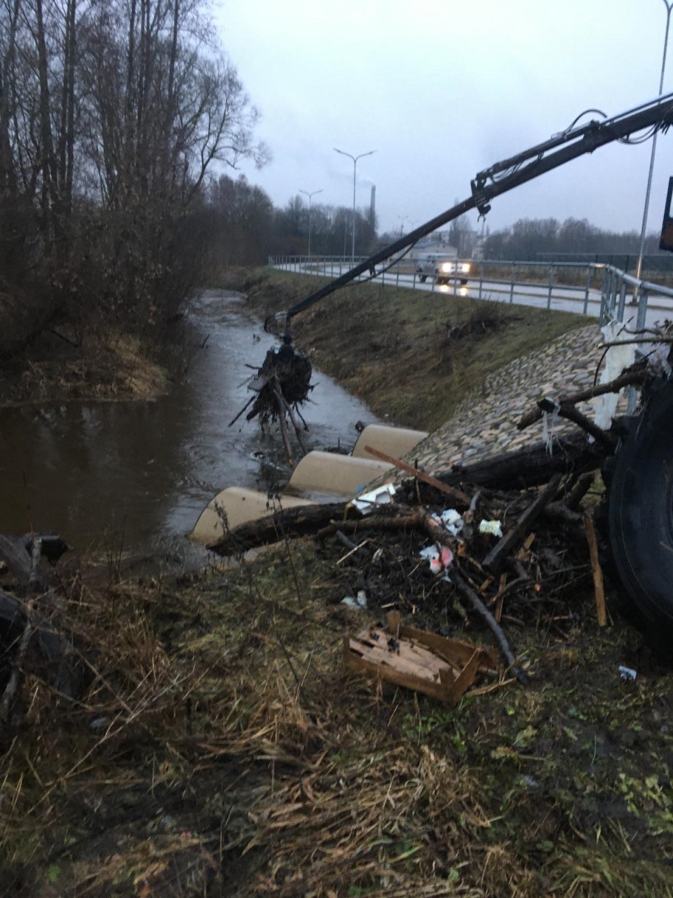 ūdens tilpju attīrīšana