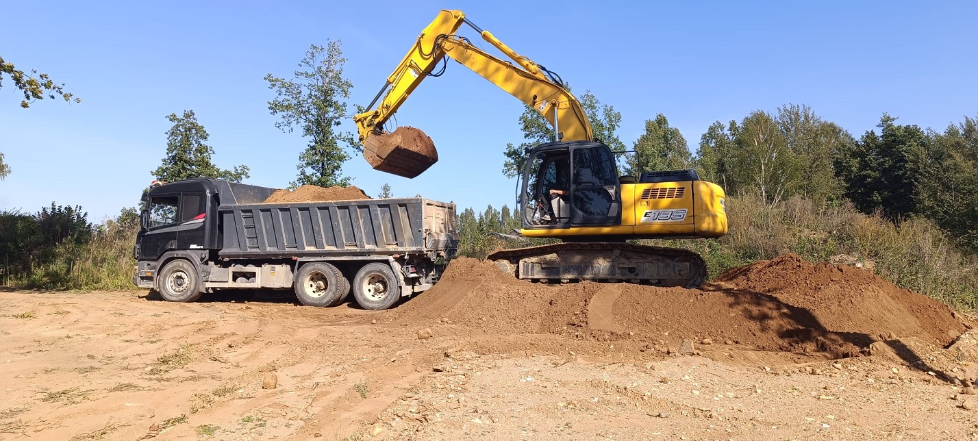 rakšanas un līdzināšanas darbi