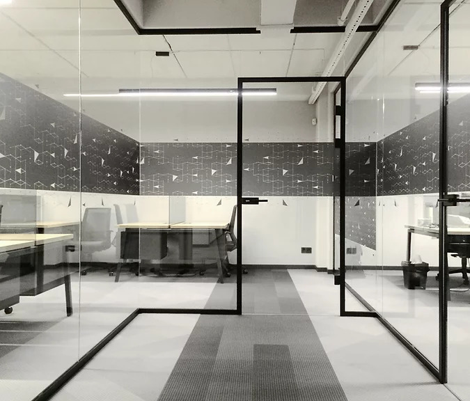 Veramās stikla starpsienas