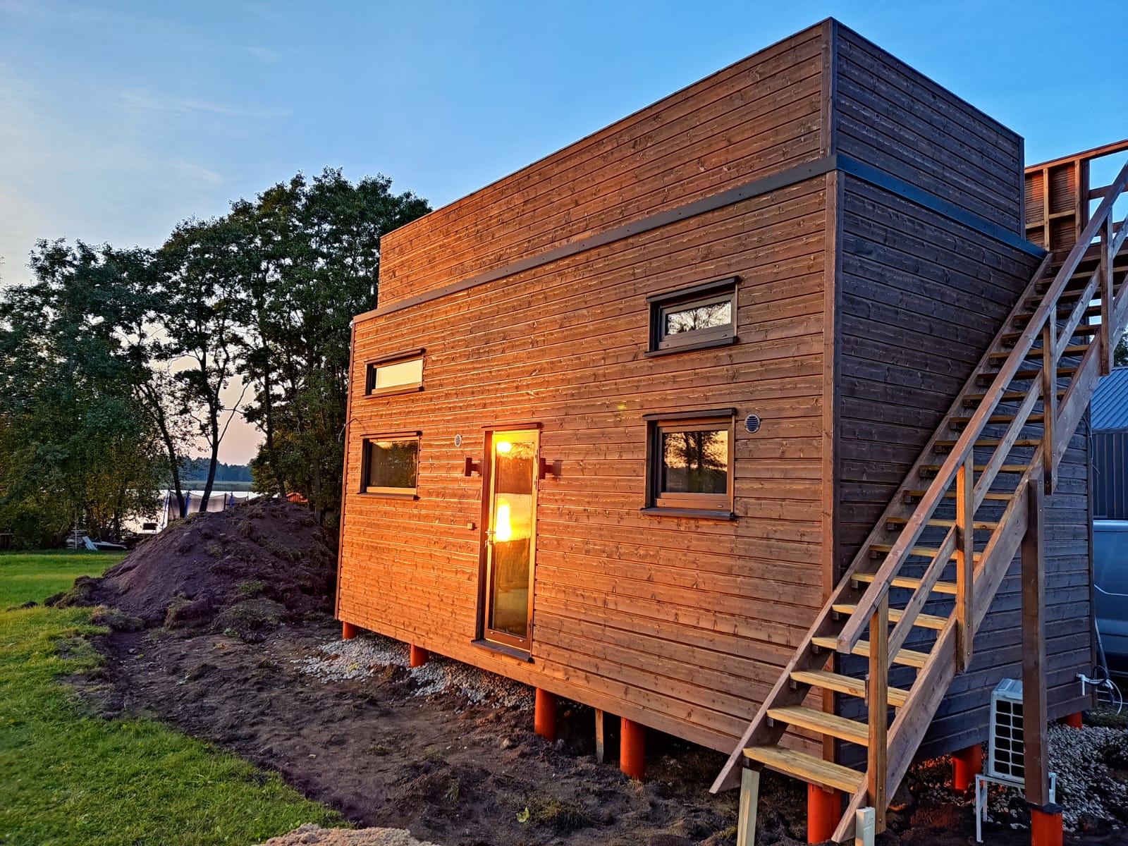 Vasarnīcas un dārza mājiņas