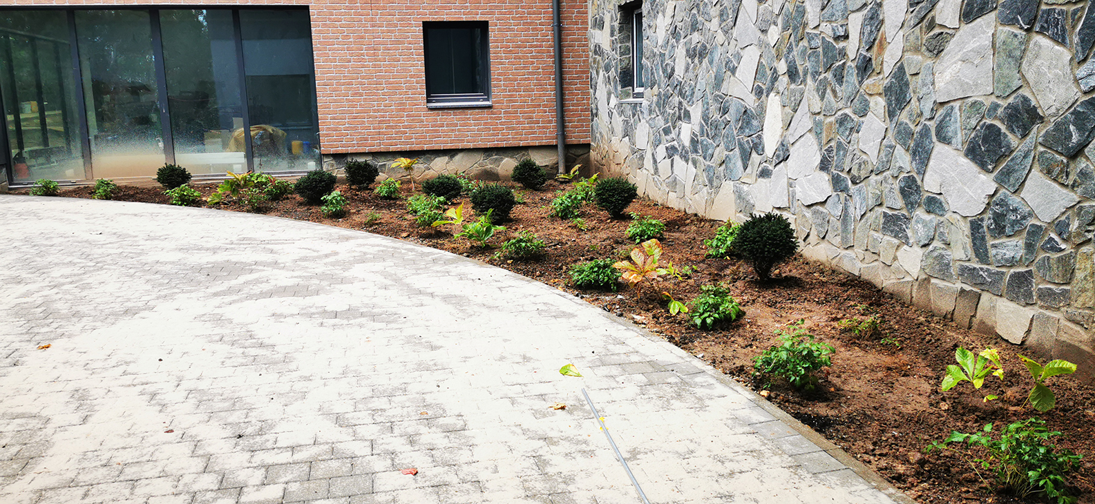 publiskie apstādījumi