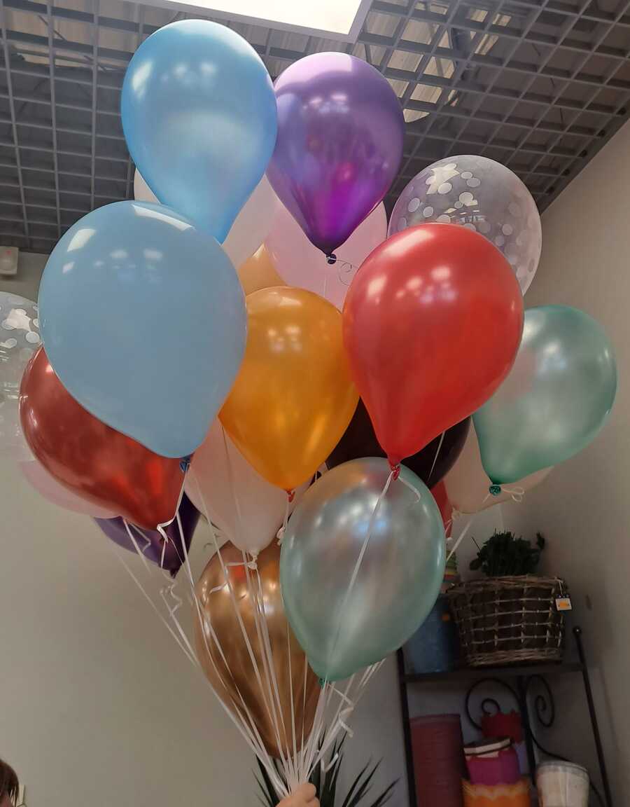 Hēlija balonu pušķis svētkiem
