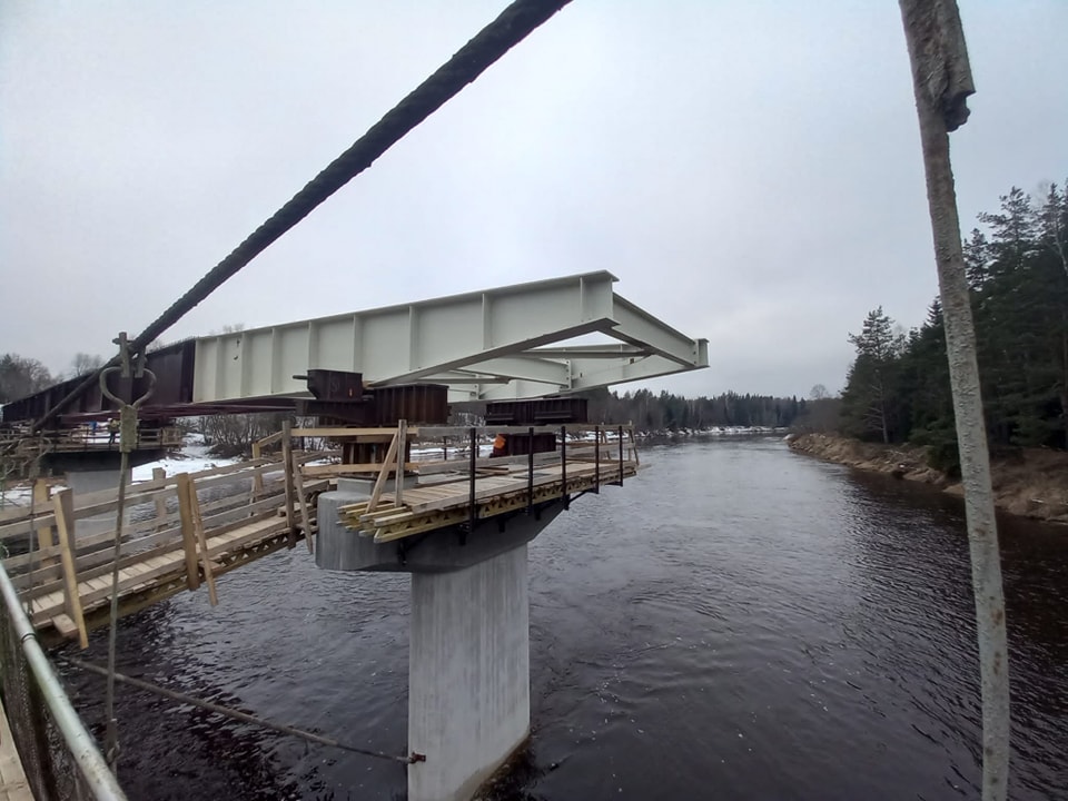 Tilta būvniecība