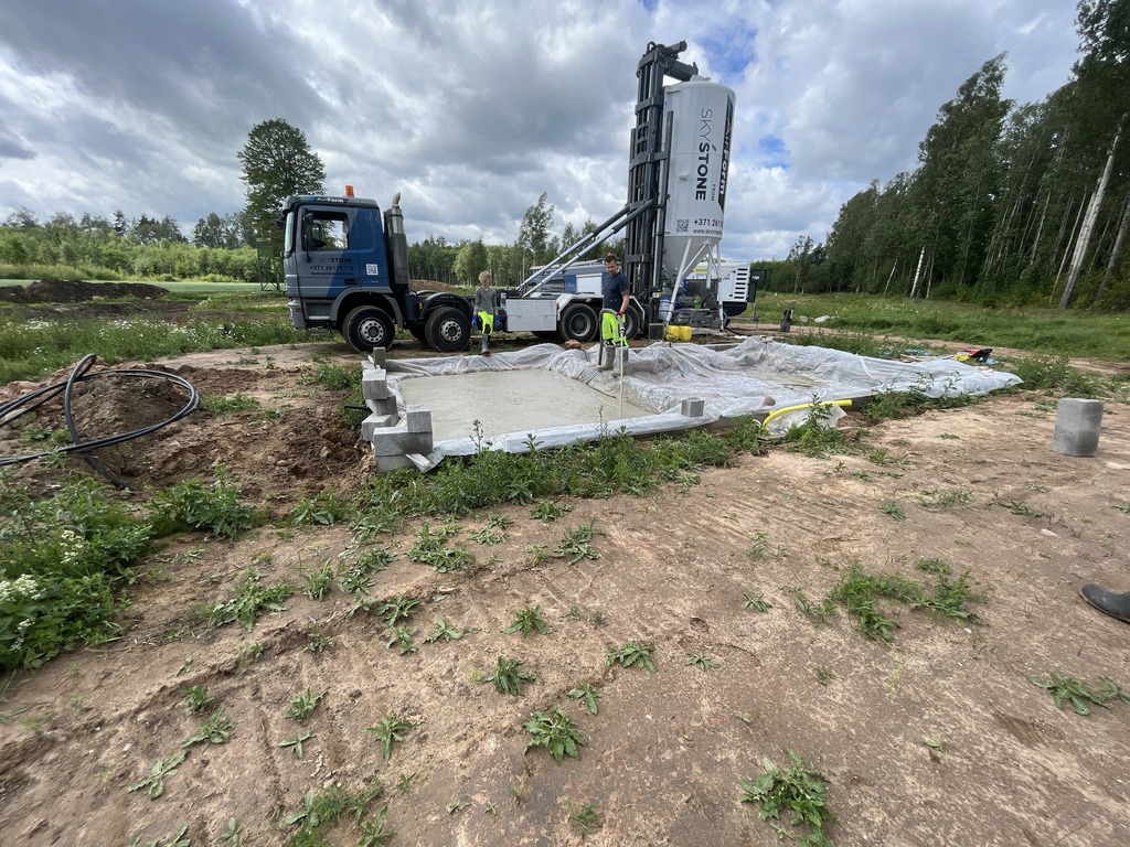 Mobilā šūnbetona ražošanas un iestrādes tehnika objektā