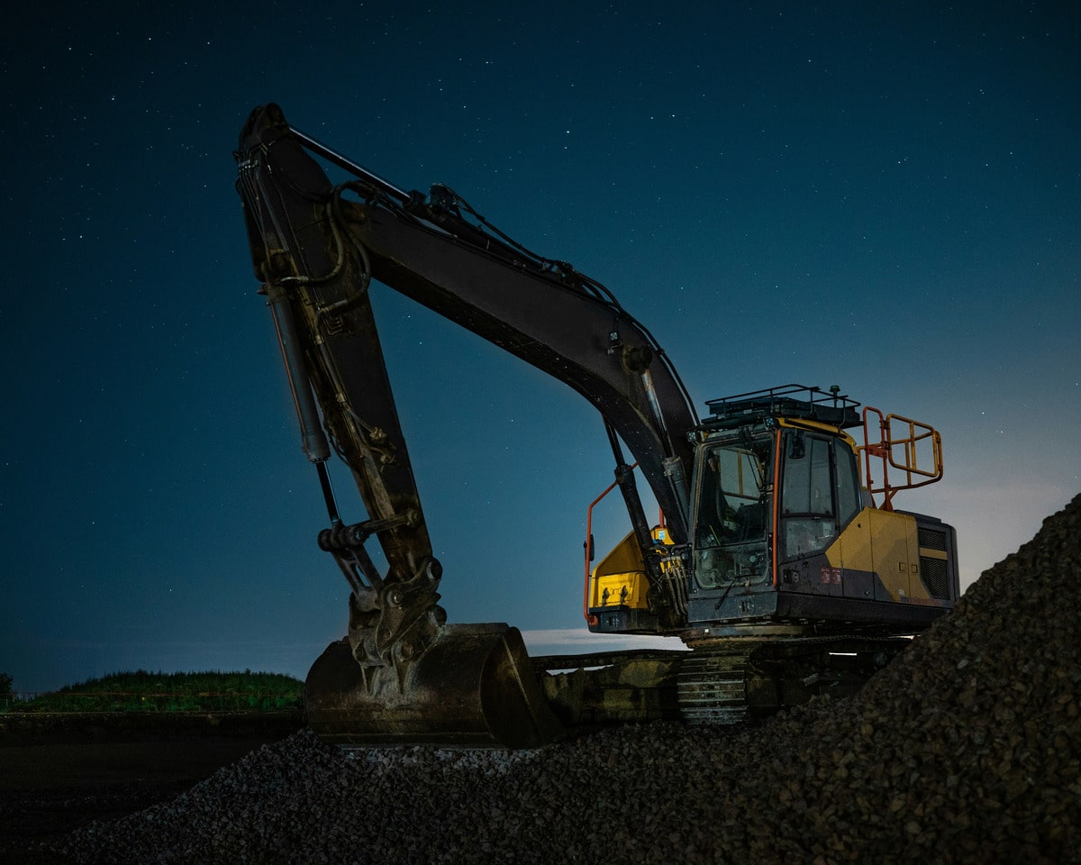 rezerves daļas ekskavatoriem