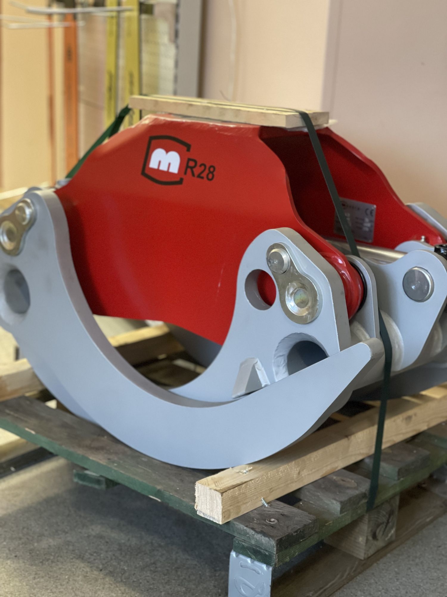 Enerģētiskās koksnes greiferis Mesera Mr28