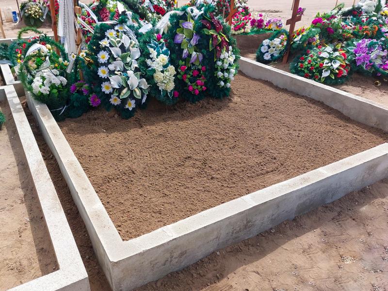 Kapsēta ar vainagiem