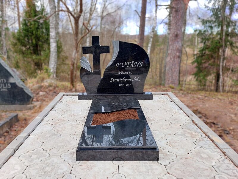 Pēc klienta vēlmēm pielāgoti apbedīšanas pakalpojumi