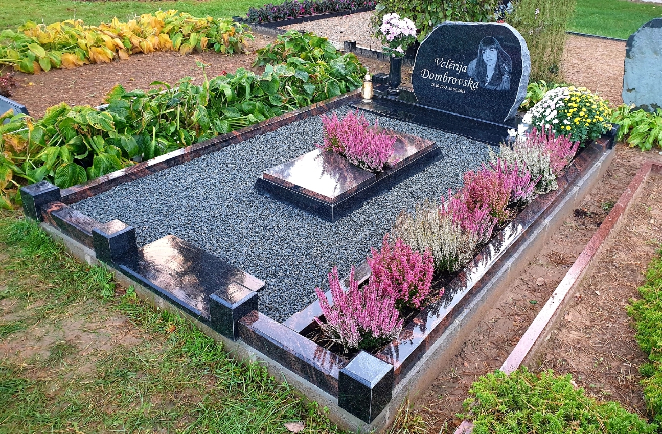 Kapu pieminekļu izgatavošana Ventspils