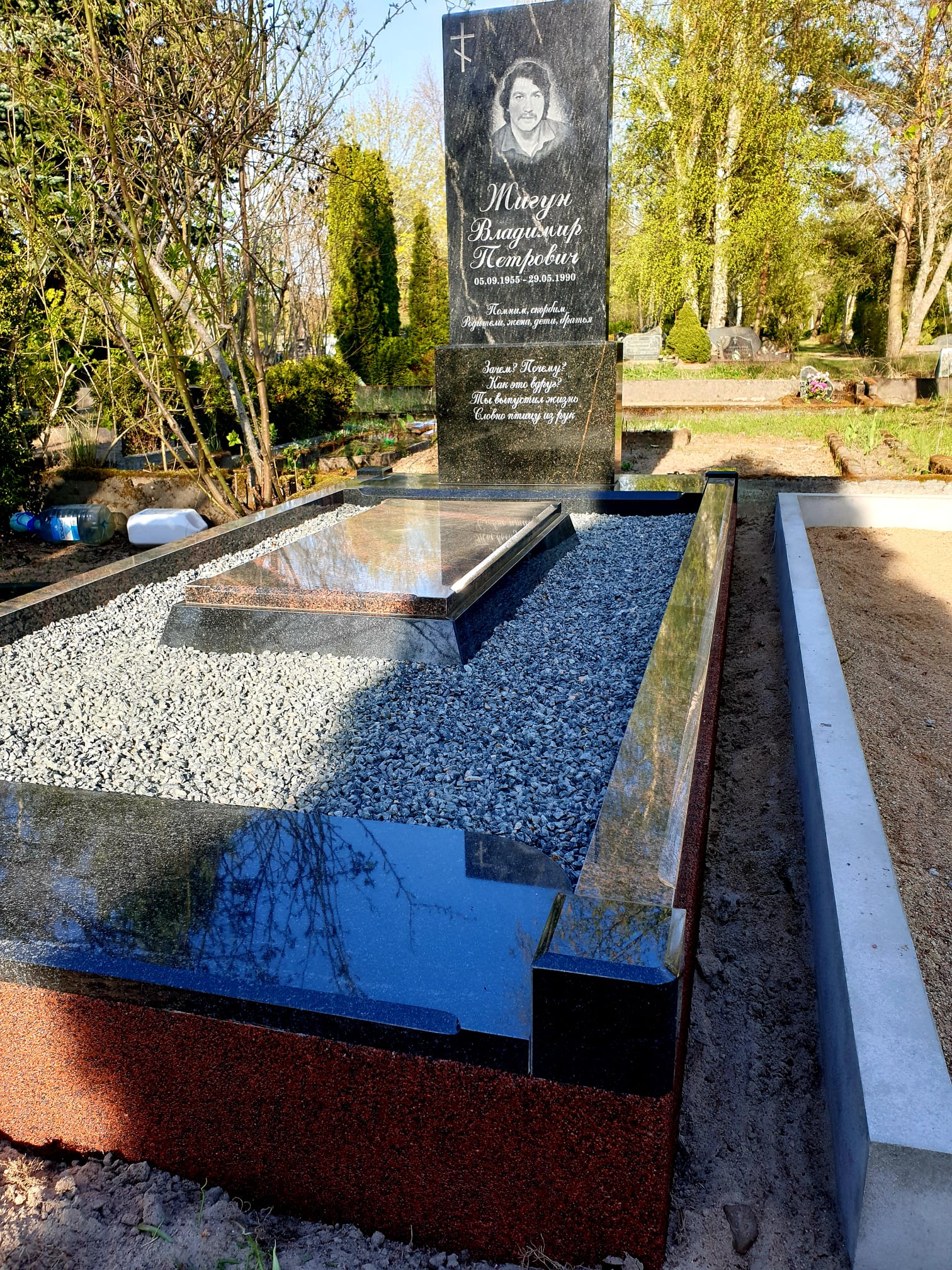 Kapu pieminekļu izgatavošana