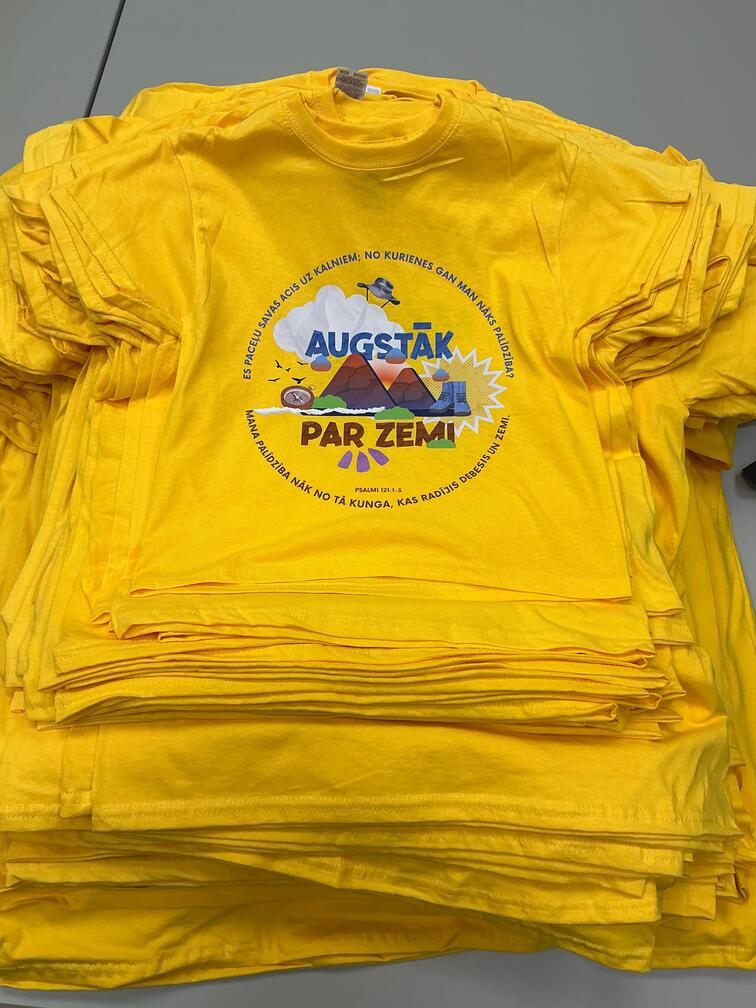 Krekli bērnu nometnēm