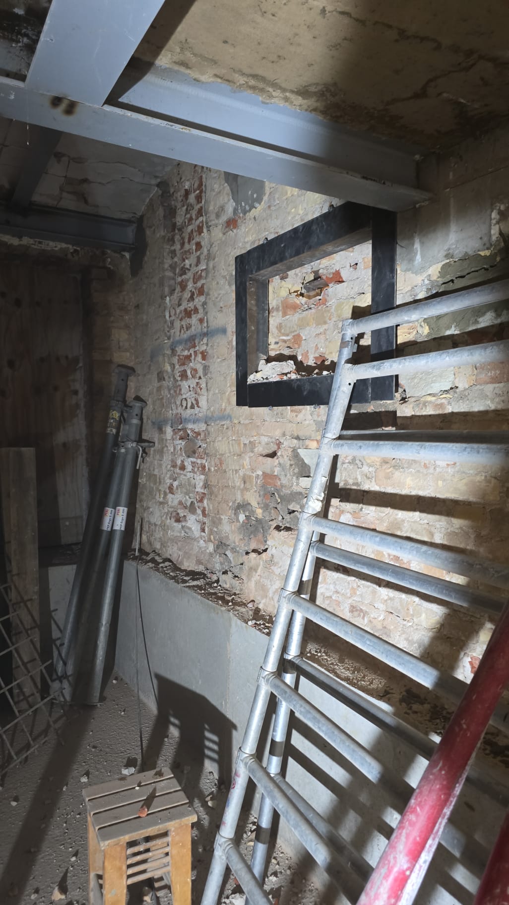 HOUSEDEXTER, SIA, darbi