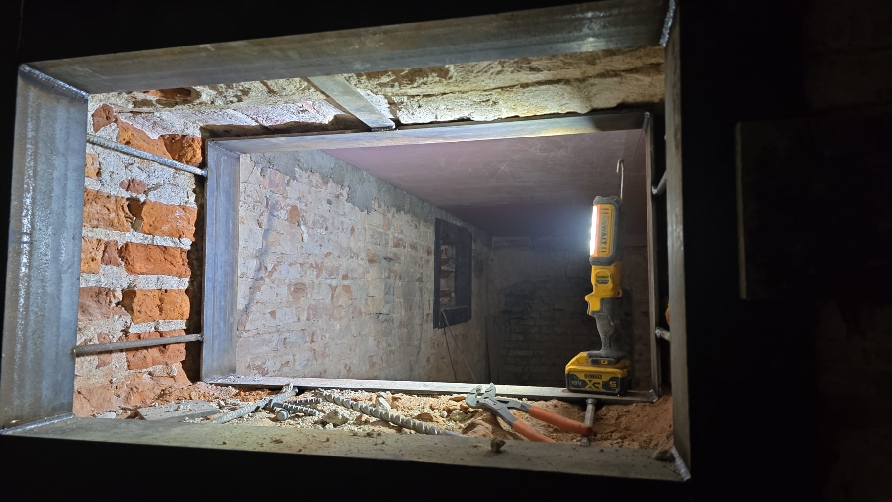 HOUSEDEXTER, SIA, darbi