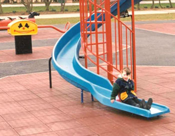 Gumijas segumi bērnu laukumiem