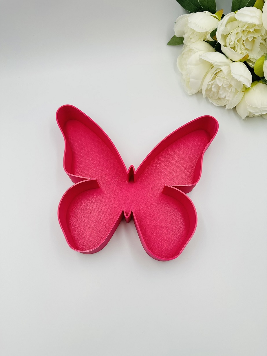 Dažādas formas trauki