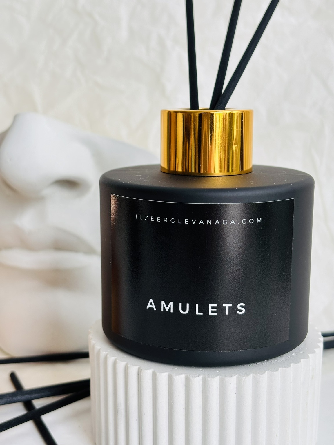 Mājas aromāts ar kociņiem