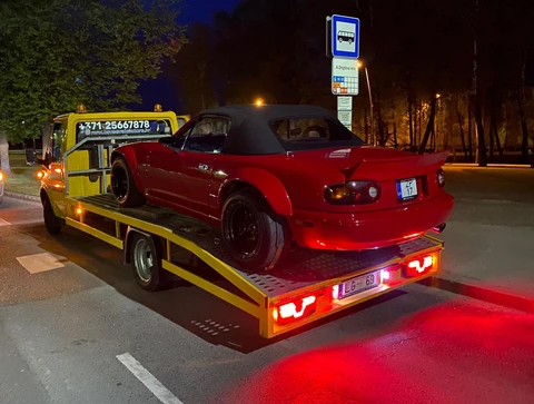 automašīnas transportēšana