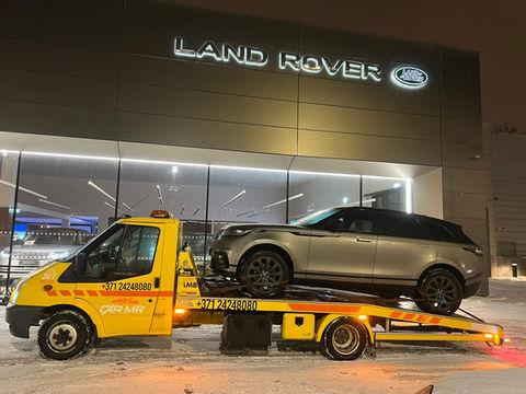 palīdzība uz ceļa