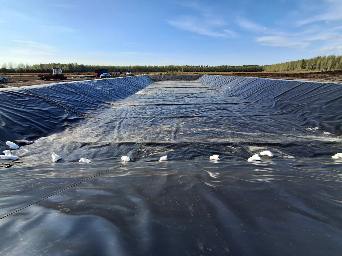 HDPE ģeomembrānas ieklāšana