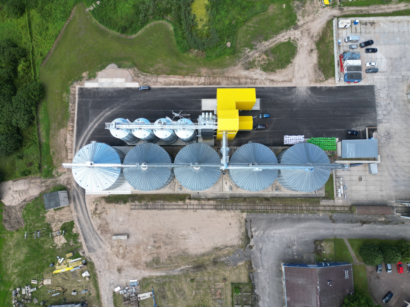 pamatu plātņu un sienu betonēsanas darbi