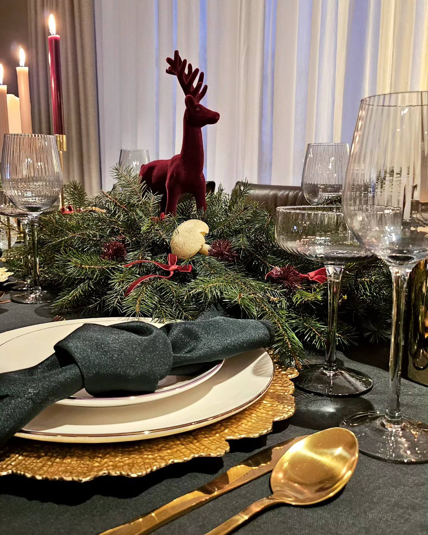 Trauku un galda dekorāciju noma